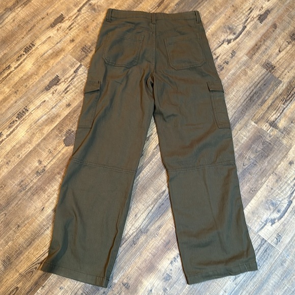 H&M Olive Cargo pants, Size 2 - Picture 2 of 4